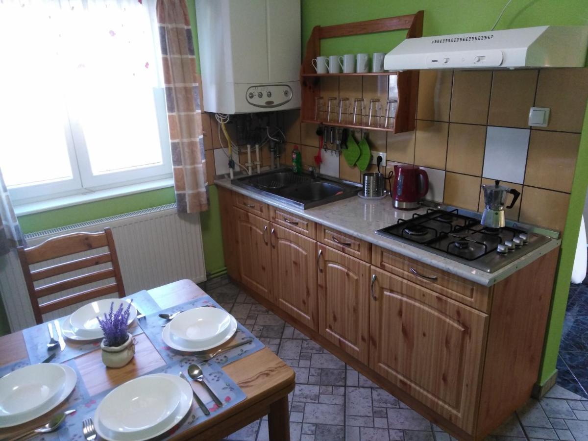 Arinza Apartman Vendeghaz Mezokovesd ภายนอก รูปภาพ