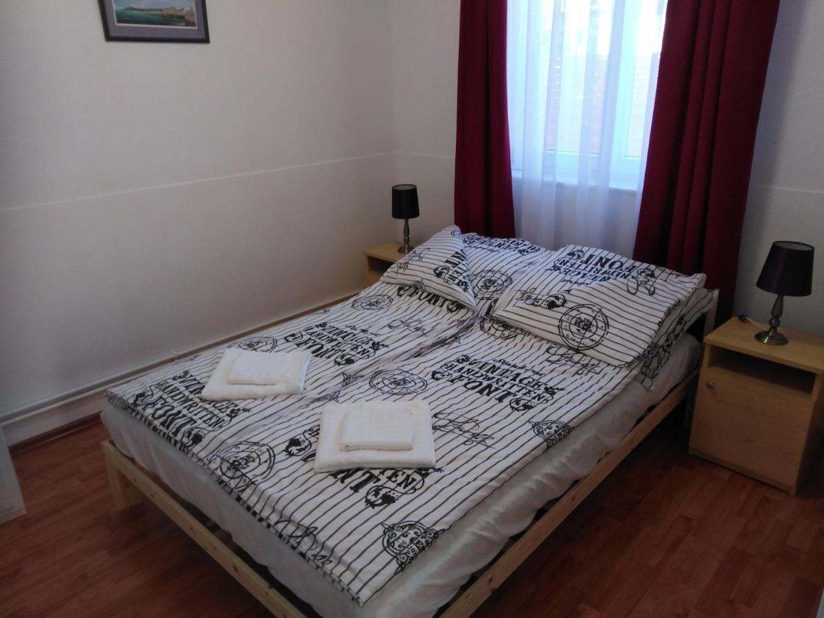 Arinza Apartman Vendeghaz Mezokovesd ภายนอก รูปภาพ