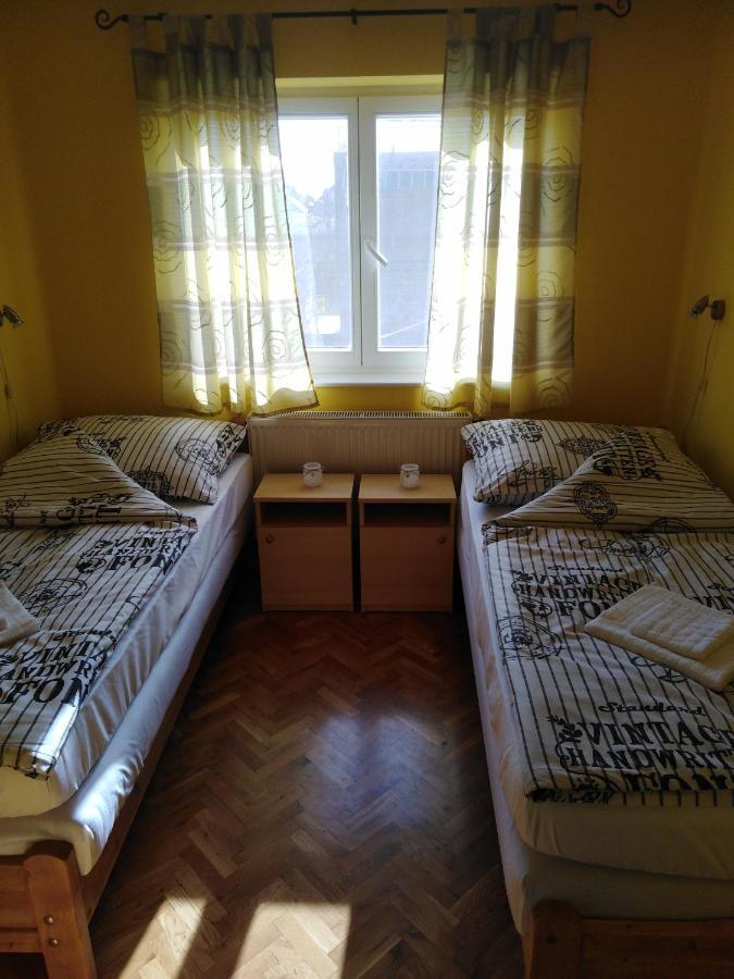 Arinza Apartman Vendeghaz Mezokovesd ภายนอก รูปภาพ